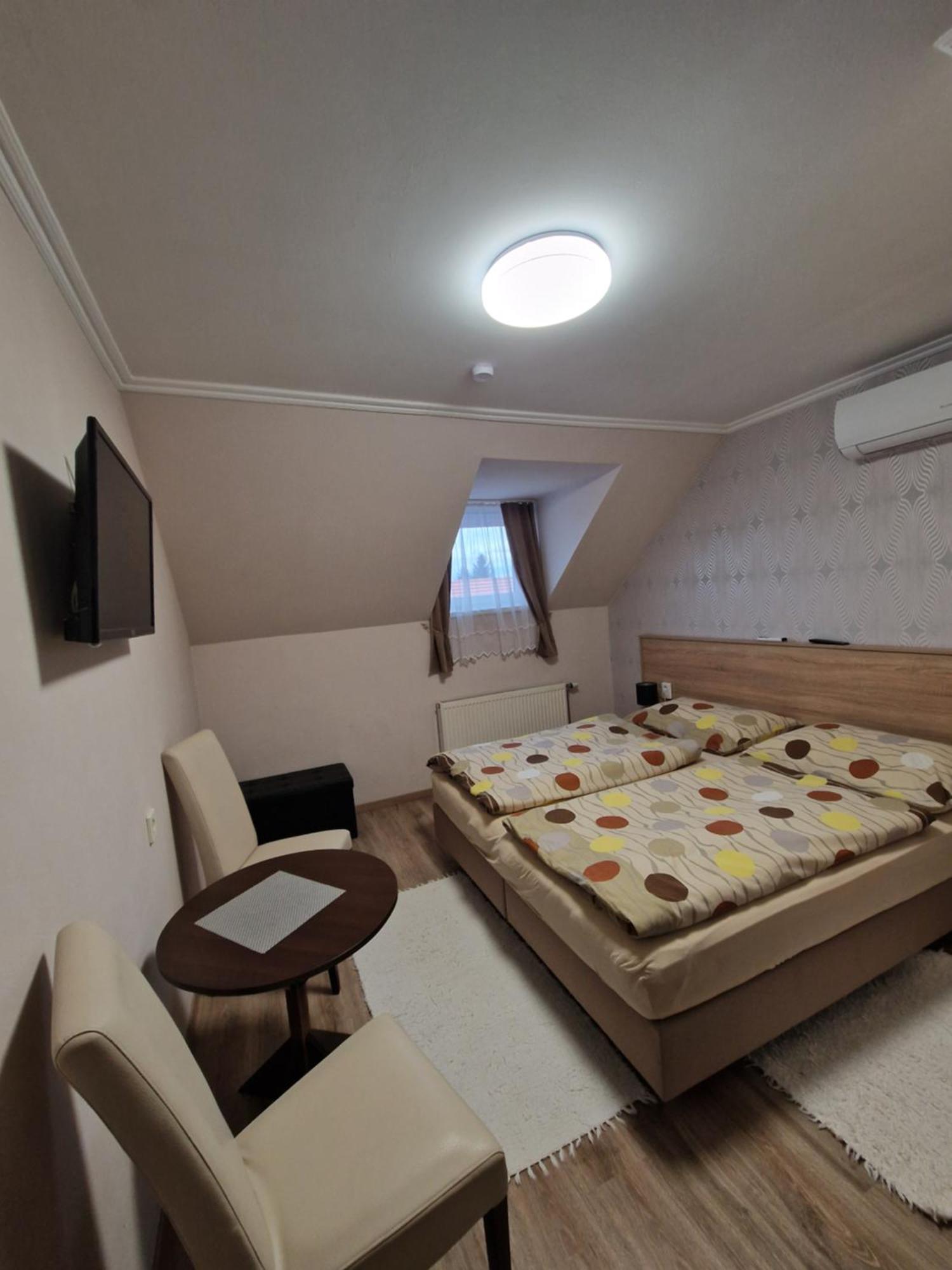 Hajnalka vendégház Bük Exterior foto